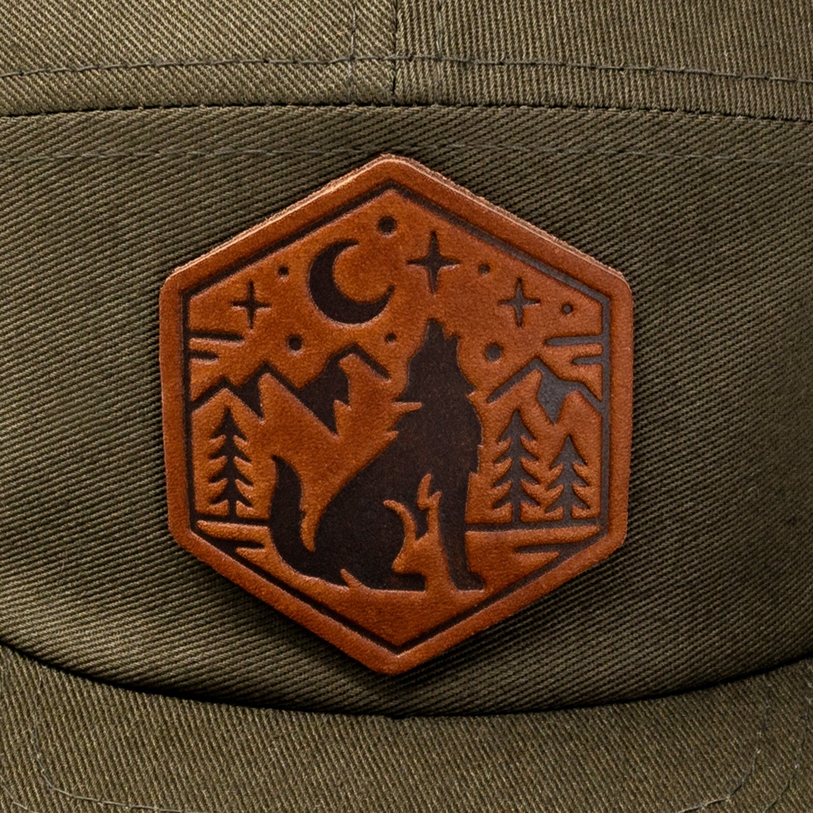 Howling Wolf Jockey Hat Popov Leather®