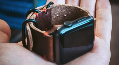 Is the Apple Watch Leather Band for You? 4 Ways to Know