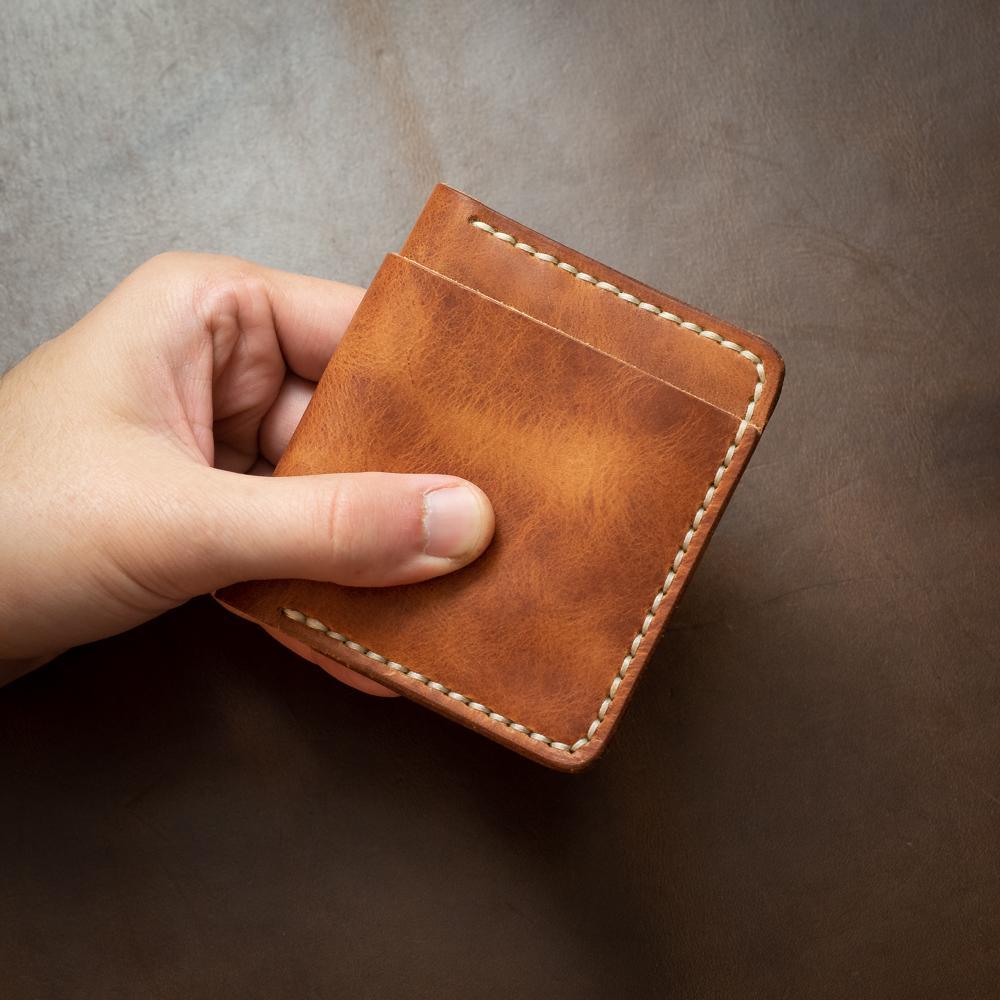 How to Choose the Best Men’s Wallet | Popov Leather