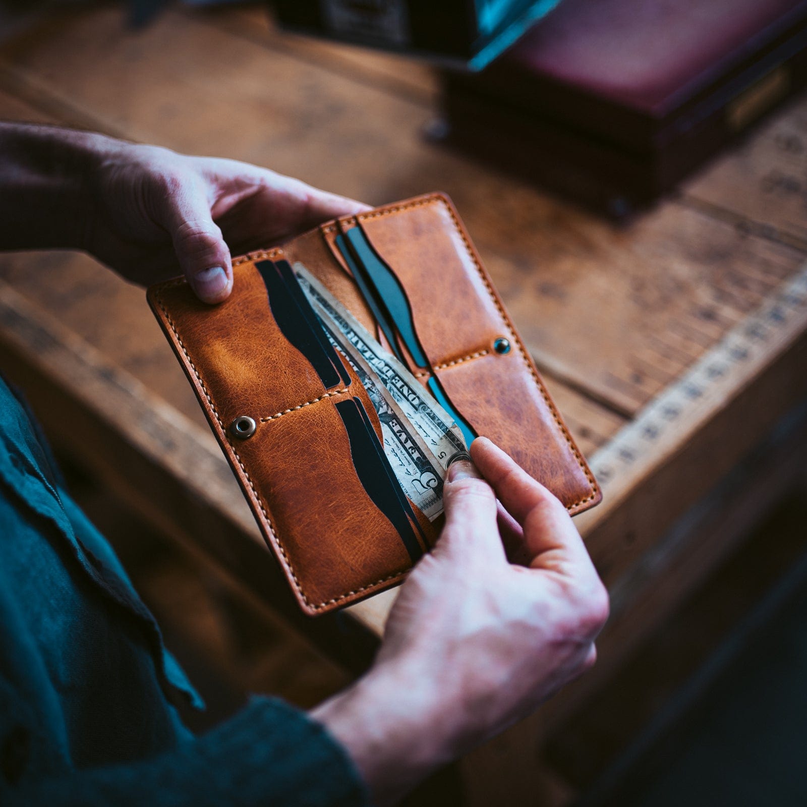 Gift For Truck Driver ➤➤➤Handmade brown leather wallet with engraving