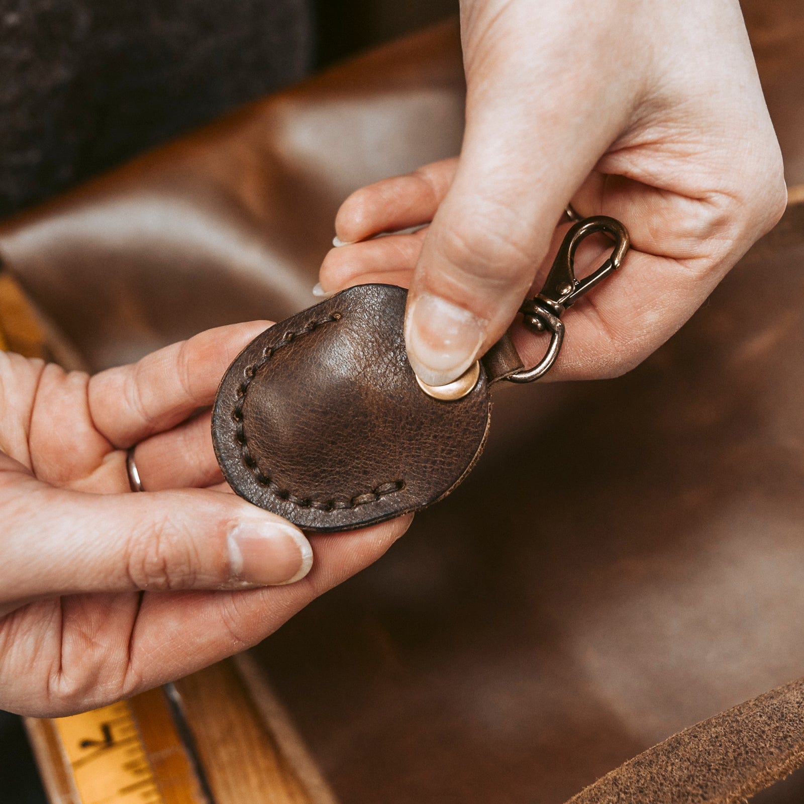 Leather AirTag Case - Heritage Brown Popov Leather